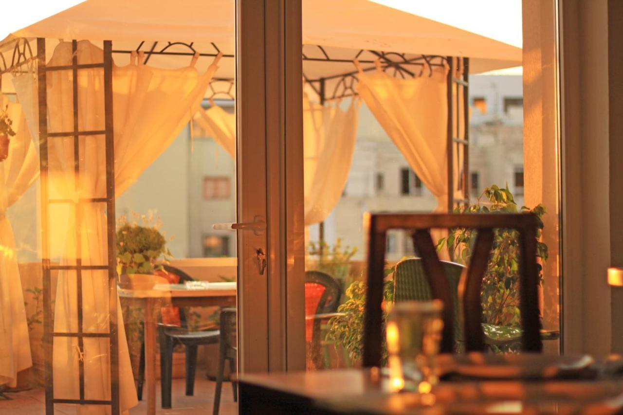 Giljana Ensuite Rooms Shared Terrace & Kitchen Saint Julian's Екстериор снимка